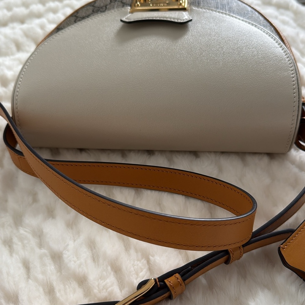 Gucci GG Supreme Padlock-644524-Authentic-EUC - Picture 6 of 16